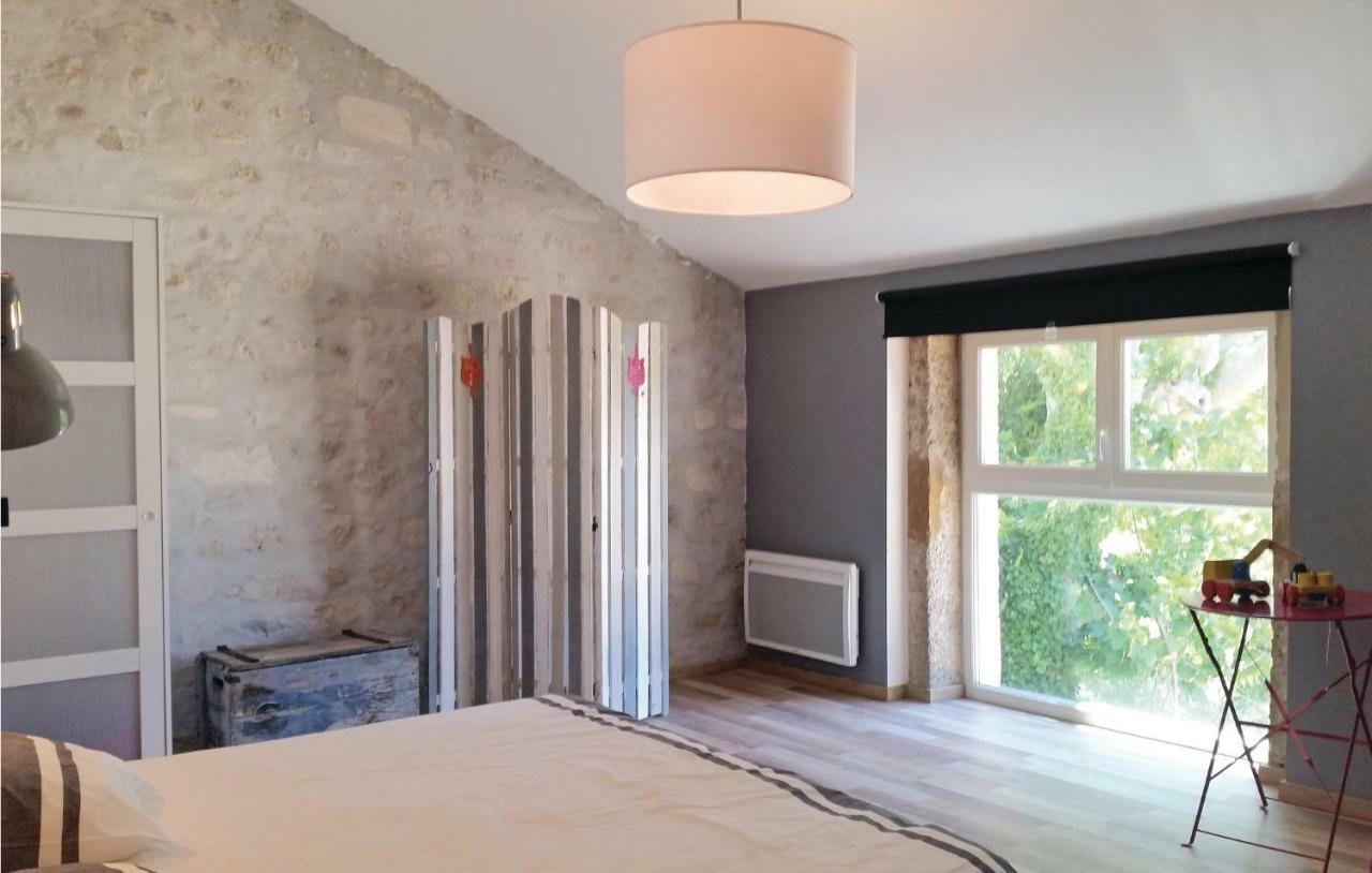 2 Bedroom Amazing Home In ナルボンヌ エクステリア 写真