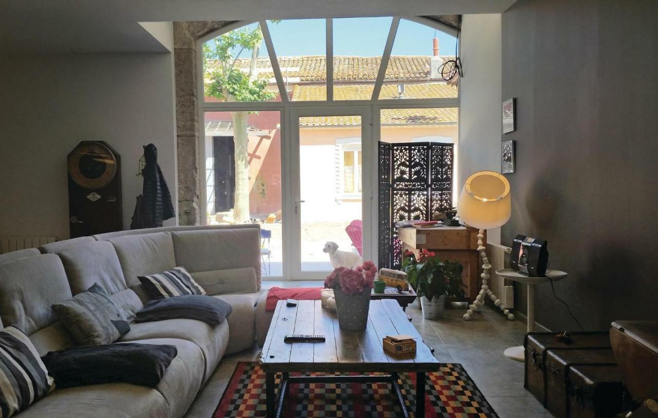 2 Bedroom Amazing Home In ナルボンヌ エクステリア 写真
